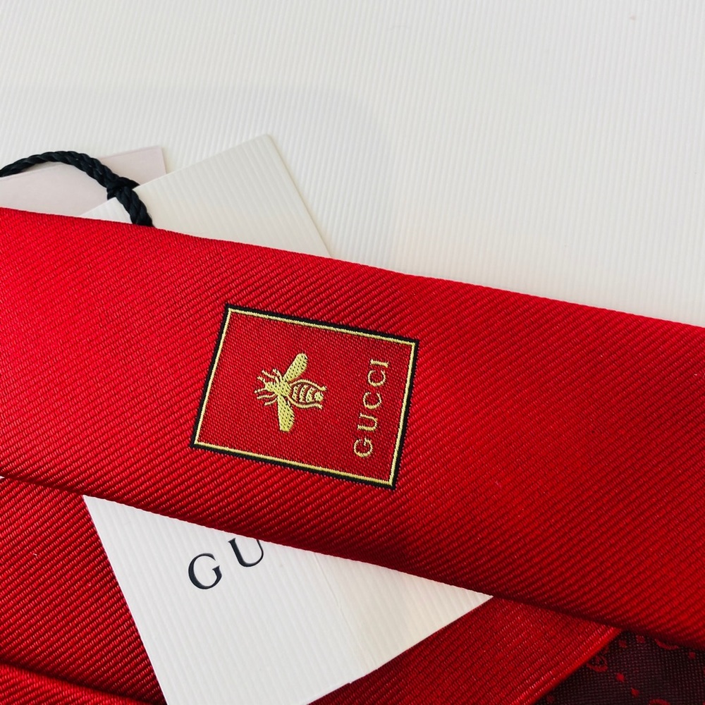 Brand New - Gucci Red Tie Tiger Wings - Picture 6 of 6